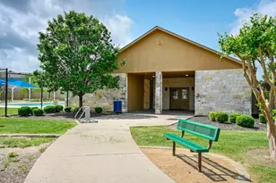 317 Bedford Falls Ln, Jarrell, TX 76537 - Photo 29