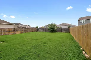 317 Bedford Falls Ln, Jarrell, TX 76537 - Photo 27