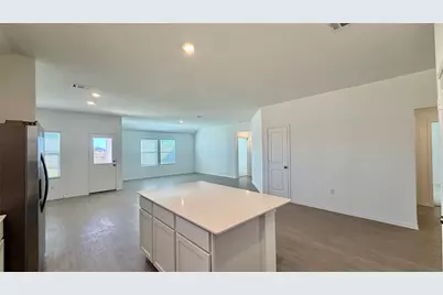 205 Corniche Circle, Hutto, TX 78634 - Photo 5