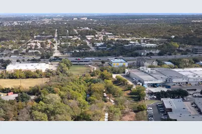 202 S Lake Creek Drive, Round Rock, TX 78681 - Photo 37