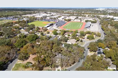 202 S Lake Creek Drive, Round Rock, TX 78681 - Photo 35