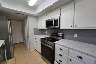 8810 Springmail Circle Circle, Austin, TX 78729 - Photo 7