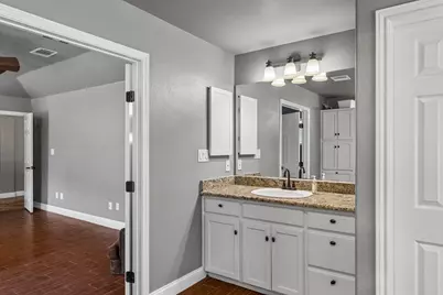 401 Twin Springs Road, Georgetown, TX 78633 - Photo 17