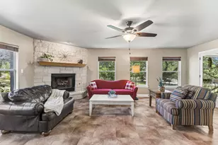 401 Twin Springs Rd, Georgetown, TX 78633 - Photo 9