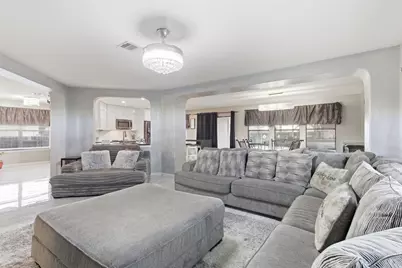 5701 Malarkey Road, Del Valle, TX 78617 - Photo 11