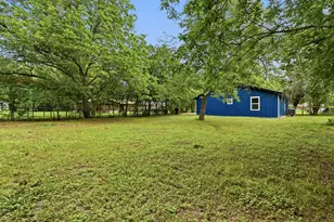 827 Clear Fork St, Lockhart, TX 78644 - Photo 27