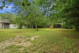 827 Clear Fork St, Lockhart, TX 78644 - Photo 25