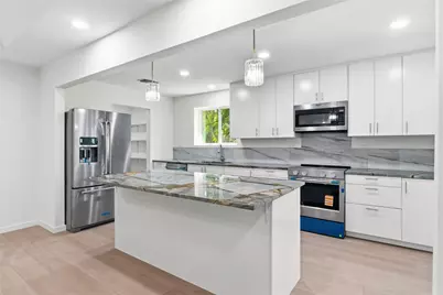8904 Bridgewood Trail, Austin, TX 78729 - Photo 9