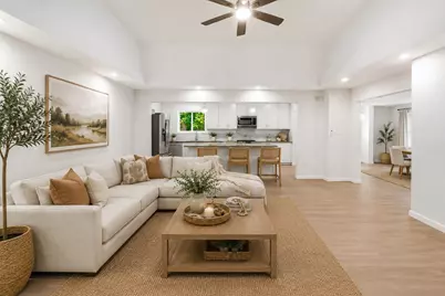 8904 Bridgewood Trail, Austin, TX 78729 - Photo 11