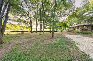 7689 Delwau Ln, Austin, TX 78725 - Photo 37