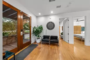 7689 Delwau Ln, Austin, TX 78725 - Photo 17