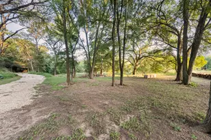 7689 Delwau Ln, Austin, TX 78725 - Photo 39
