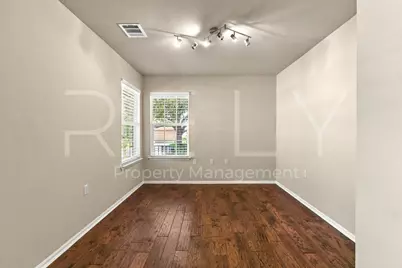 102 Huntsville Cove, Georgetown, TX 78633 - Photo 9