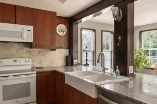 191 Bonnie Dr, Dripping Springs, TX 78620 - Photo 13