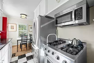 2021 Travis Heights Blvd, Austin, TX 78704 - Photo 13