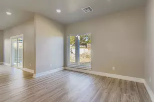 1403 Sunset Dr, Marble Falls, TX 78654 - Photo 13