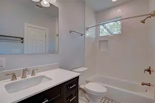 806 W Live Oak St, Austin, TX 78704 - Photo 13