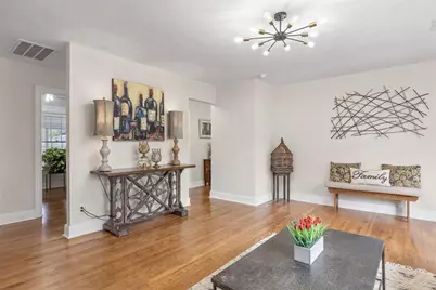 904 Fisher Street, Taylor, TX 76574 - Photo 9