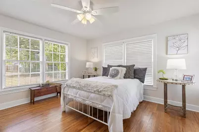 904 Fisher Street, Taylor, TX 76574 - Photo 17