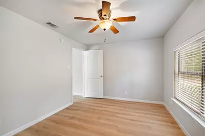 143 Old Piney Trail #B, Paige, TX 78659 - Photo 11