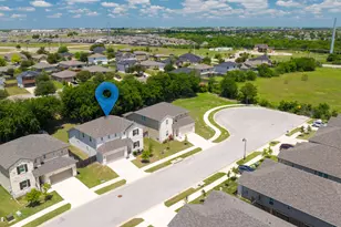 105 Greenspire Downs Dr, Hutto, TX 78634 - Photo 27