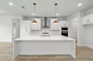 240 Sheepdog Dr, Liberty Hill, TX 78642 - Photo 5