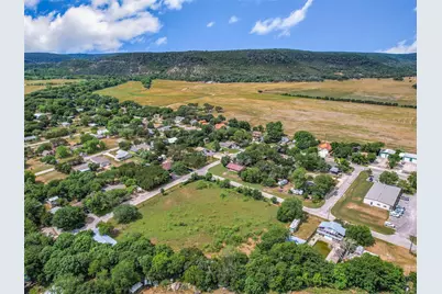 201 Oak Drive, New Braunfels, TX 78132 - Photo 9