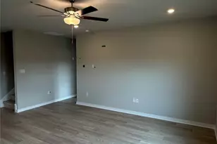 25517 Ashton Look Dr, Elgin, TX 78621 - Photo 9