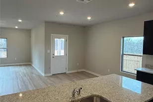 25517 Ashton Look Dr, Elgin, TX 78621 - Photo 5