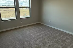 25517 Ashton Look Dr, Elgin, TX 78621 - Photo 11