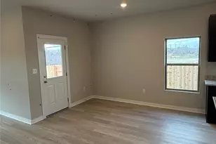 25517 Ashton Look Dr, Elgin, TX 78621 - Photo 7