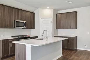 719 Universal Dr, Hutto, TX 78634 - Photo 3