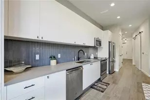 800 Embassy Dr, Austin, TX 78702 - Photo 7