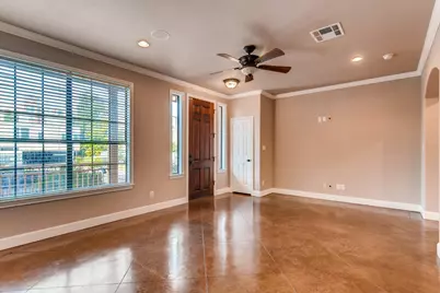 906 Juniper Street, Austin, TX 78702 - Photo 5