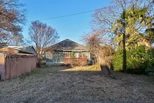 809 E 45th 1/2 St, Austin, TX 78751 - Photo 7
