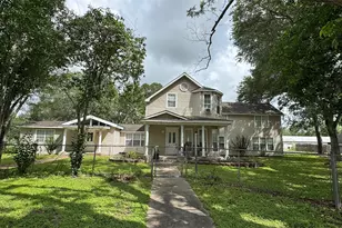 411 E Church St, El Campo, TX 77437 - Photo 1