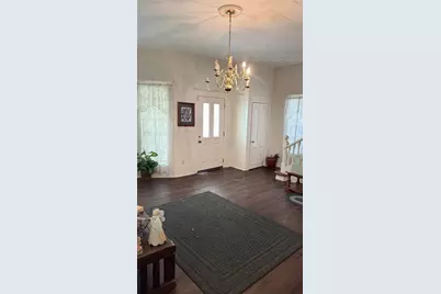 411 E Church Street, El Campo, TX 77437 - Photo 9
