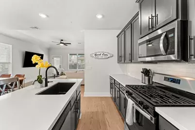 8512 McKamy Drive, Austin, TX 78744 - Photo 7