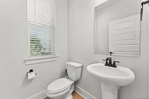 8512 McKamy Dr, Austin, TX 78744 - Photo 17