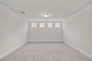 7507 Grand Linden Wy, Austin, TX 78744 - Photo 11