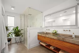 1813 Crooked Ln, Austin, TX 78741 - Photo 5