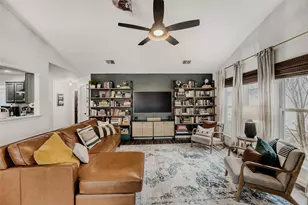 916 Great Britain Blvd, Austin, TX 78748 - Photo 7