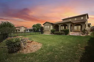 109 Charmstone Ln, Georgetown, TX 78628 - Photo 33