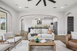 109 Charmstone Ln, Georgetown, TX 78628 - Photo 11