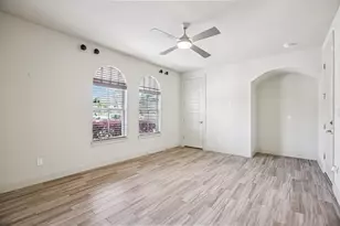 109 Charmstone Ln, Georgetown, TX 78628 - Photo 25