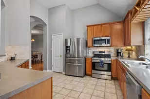 903 Cabriole Dr, Pflugerville, TX 78660 - Photo 11