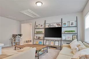 175 Brooks Ranch Dr, Kyle, TX 78640 - Photo 11