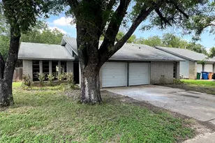 4620 Button Bend Rd, Austin, TX 78744 - Photo 1