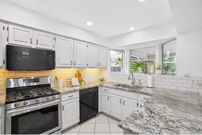 5302 Wolf Run, Austin, TX 78749 - Photo 7