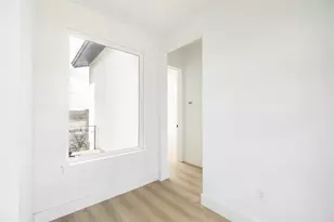 334 Lake Dr, Buchanan Dam, TX 78609 - Photo 5